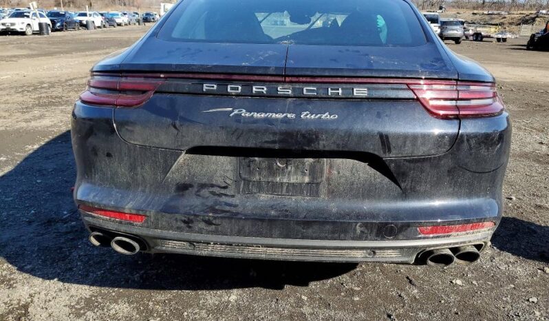 
								2018 Porsche Panamera full									