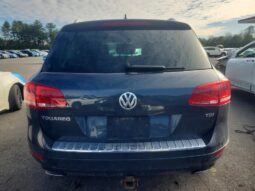 
										2012 Volkswagen Touareg full									