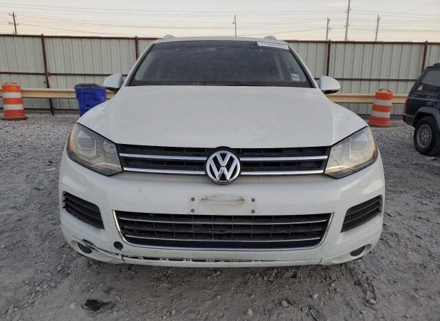 
								2014 Volkswagen Touareg full									
