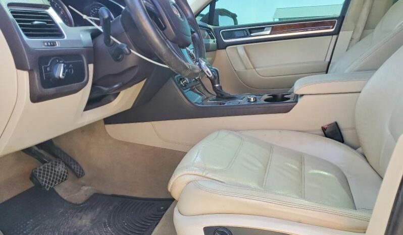 
								2013 Volkswagen Touareg full									