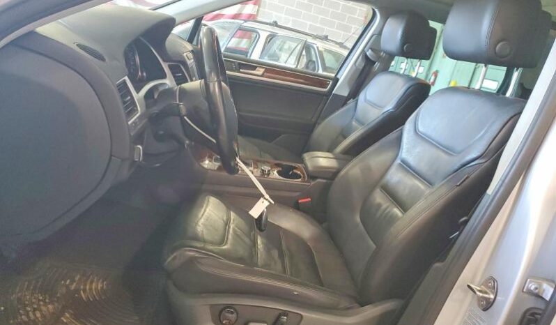 
								2013 Volkswagen Touareg full									