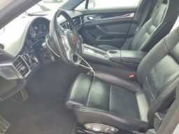 
										2016 Porsche Panamera full									