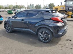 
										2021 Toyota C-hr full									