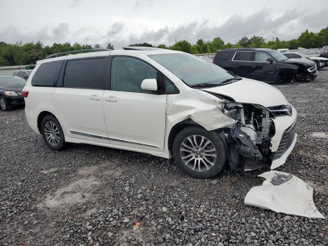 2018 Toyota Sienna xle