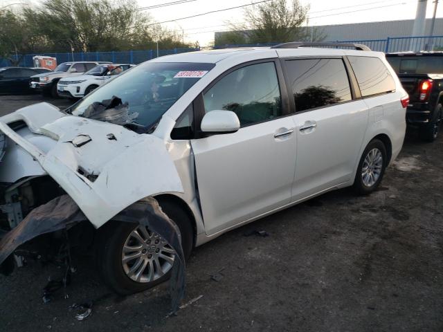 2017 Toyota Sienna xle