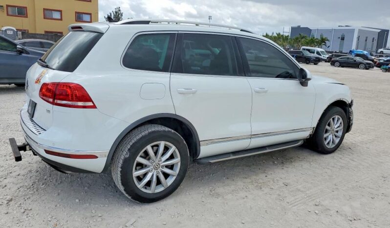 
								2017 Volkswagen Touareg full									