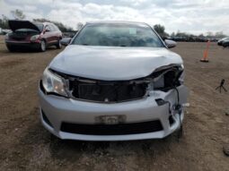 
										2012 Toyota Camry base full									