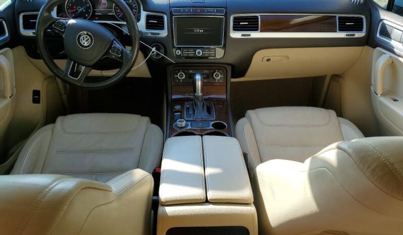 
								2015 Volkswagen Touareg full									