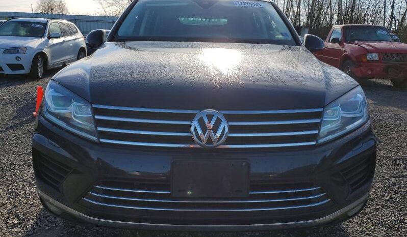 
								2016 Volkswagen Touareg full									