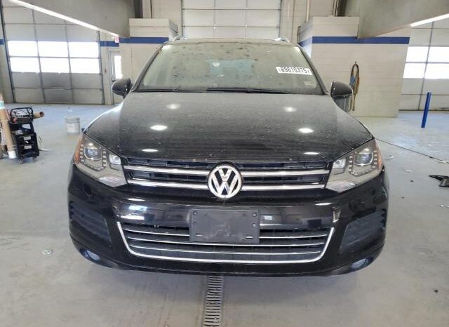 
								2014 Volkswagen Touareg full									