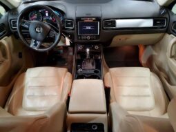 
										2013 Volkswagen Touareg full									