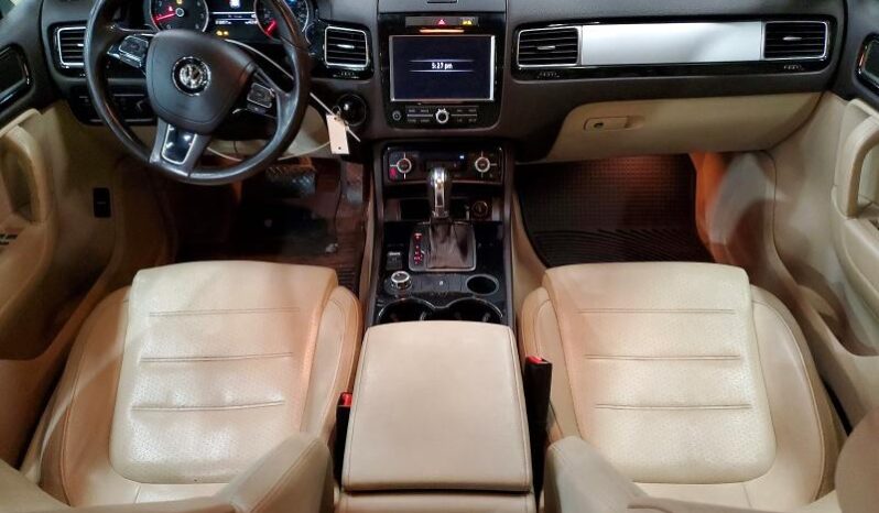 
								2013 Volkswagen Touareg full									