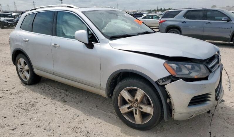 
								2013 Volkswagen Touareg full									