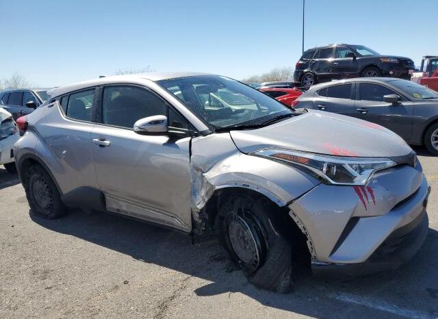 
								2019 Toyota C-hr full									