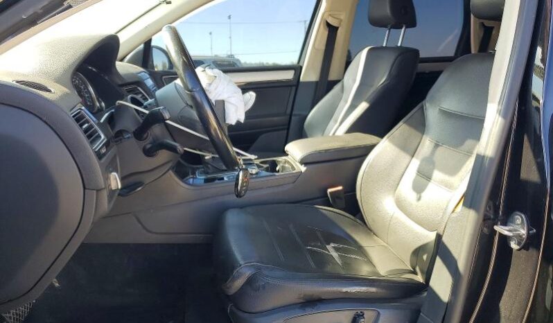 
								2015 Volkswagen Touareg full									