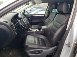
										2014 Volkswagen Touareg full									