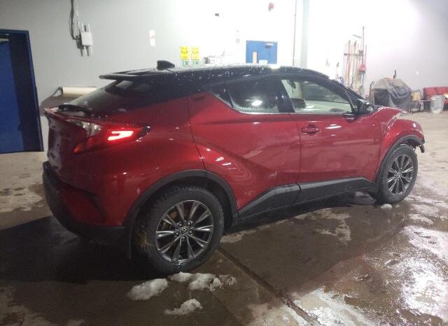 
								2021 Toyota C-hr full									