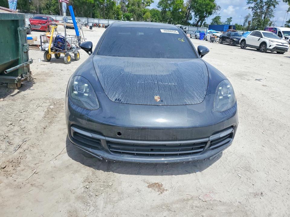 2018 Porsche Panamera