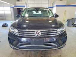 
										2016 Volkswagen Touareg full									