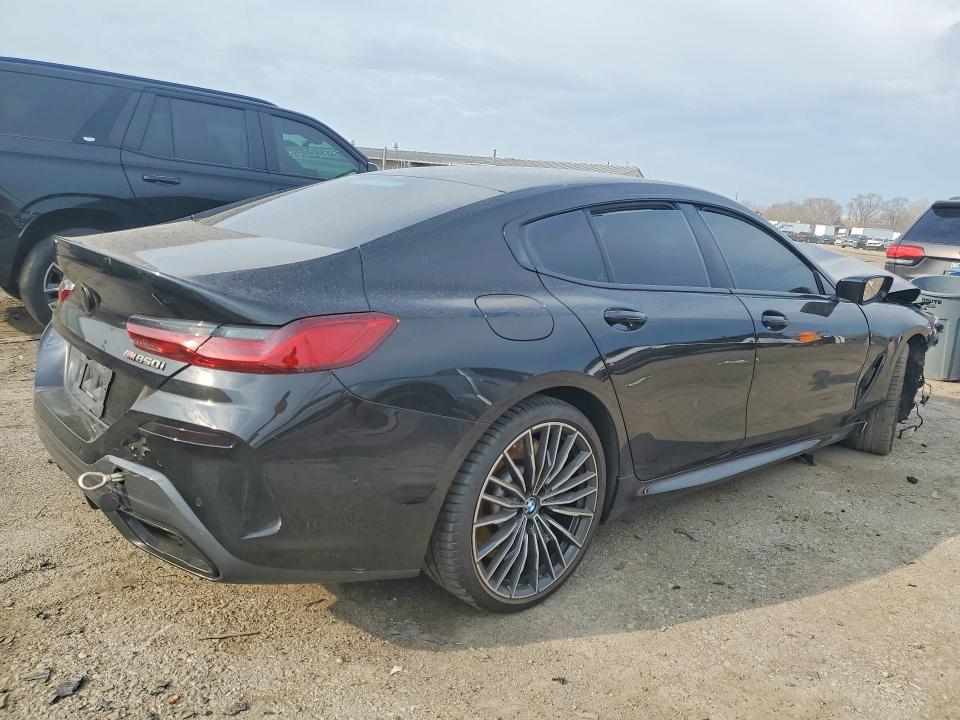 2020 BMW M8