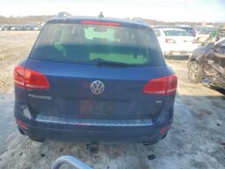 
										2014 Volkswagen Touareg full									