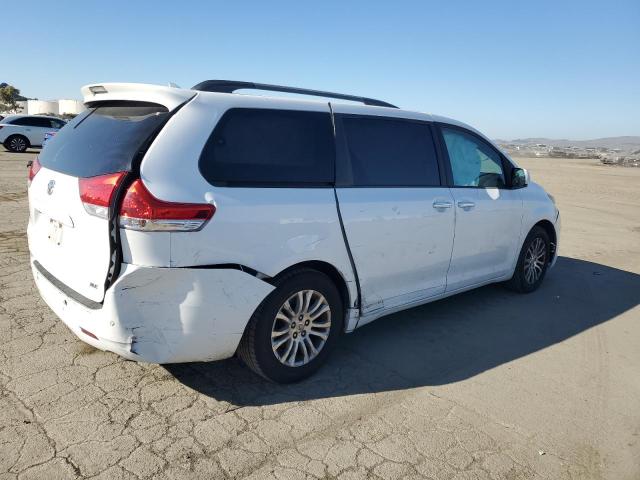 2012 Toyota Sienna xle