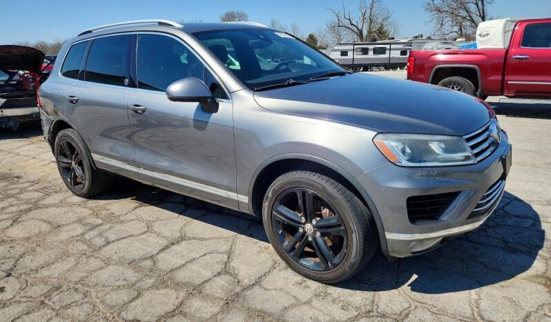 
								2017 Volkswagen Touareg full									
