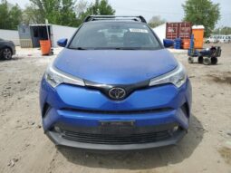 
										2018 Toyota C-hr full									