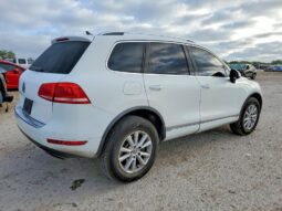 
										2013 Volkswagen Touareg full									