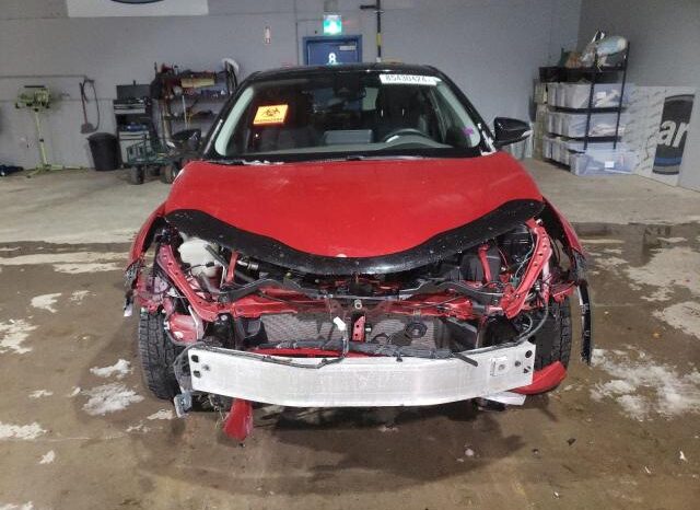 
								2021 Toyota C-hr full									