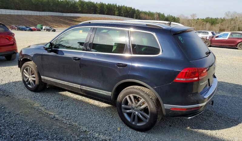 
								2016 Volkswagen Touareg full									