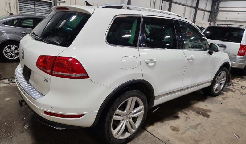 
								2014 Volkswagen Touareg full									