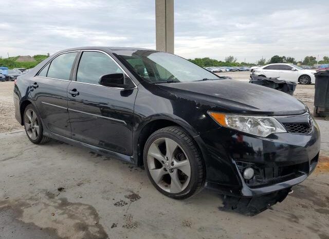 
								2012 Toyota Camry full									