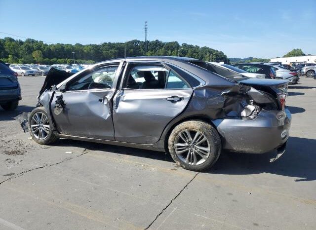 
								2016 Toyota Camry le full									