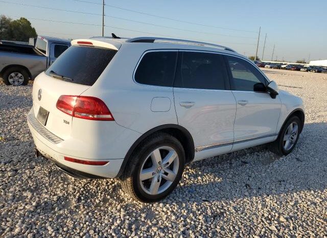 
								2014 Volkswagen Touareg full									