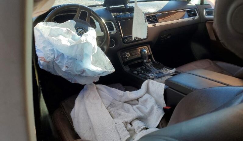 
								2014 Volkswagen Touareg full									