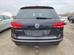 
										2016 Volkswagen Touareg full									