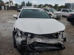 
										2021 Toyota Camry le full									