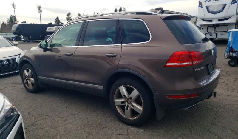 
								2012 Volkswagen Touareg full									