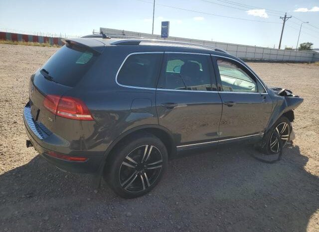 
								2013 Volkswagen Touareg full									
