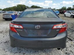 
										2012 Toyota Camry base full									