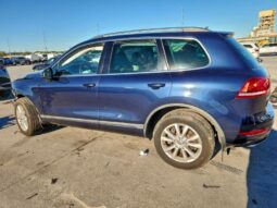 
										2014 Volkswagen Touareg full									