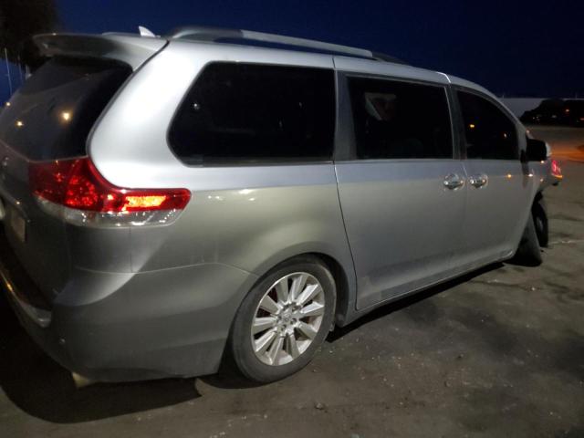 2013 Toyota Sienna xle