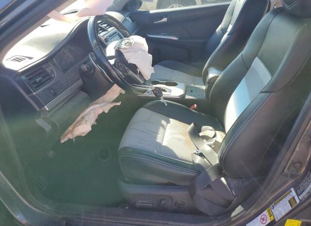 
								2012 Toyota Camry base full									