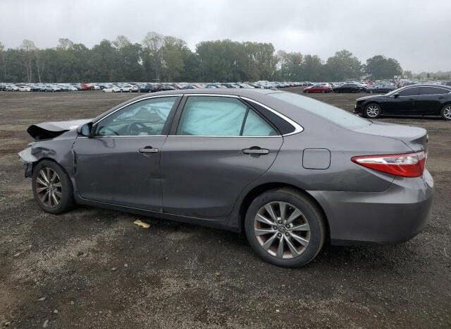 
								2016 Toyota Camry le full									