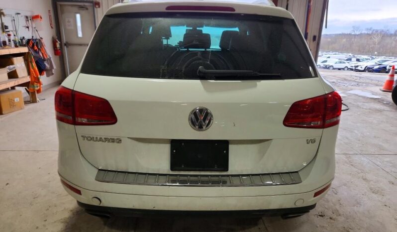 
								2014 Volkswagen Touareg full									