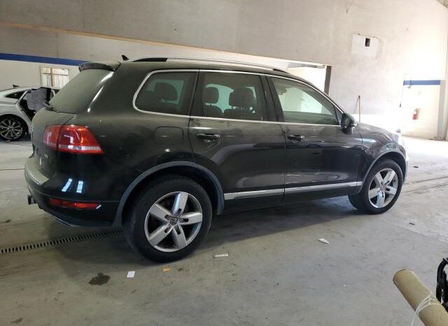 
								2014 Volkswagen Touareg full									
