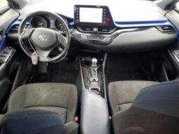 
										2020 Toyota C-hr full									