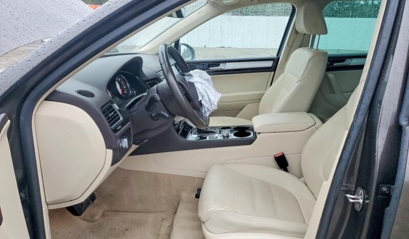 
								2017 Volkswagen Touareg full									