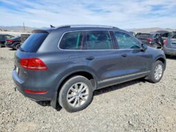 
										2014 Volkswagen Touareg full									